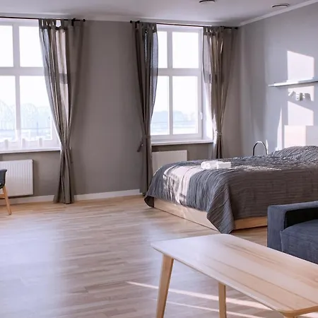 Modern In Old With A River View 里加